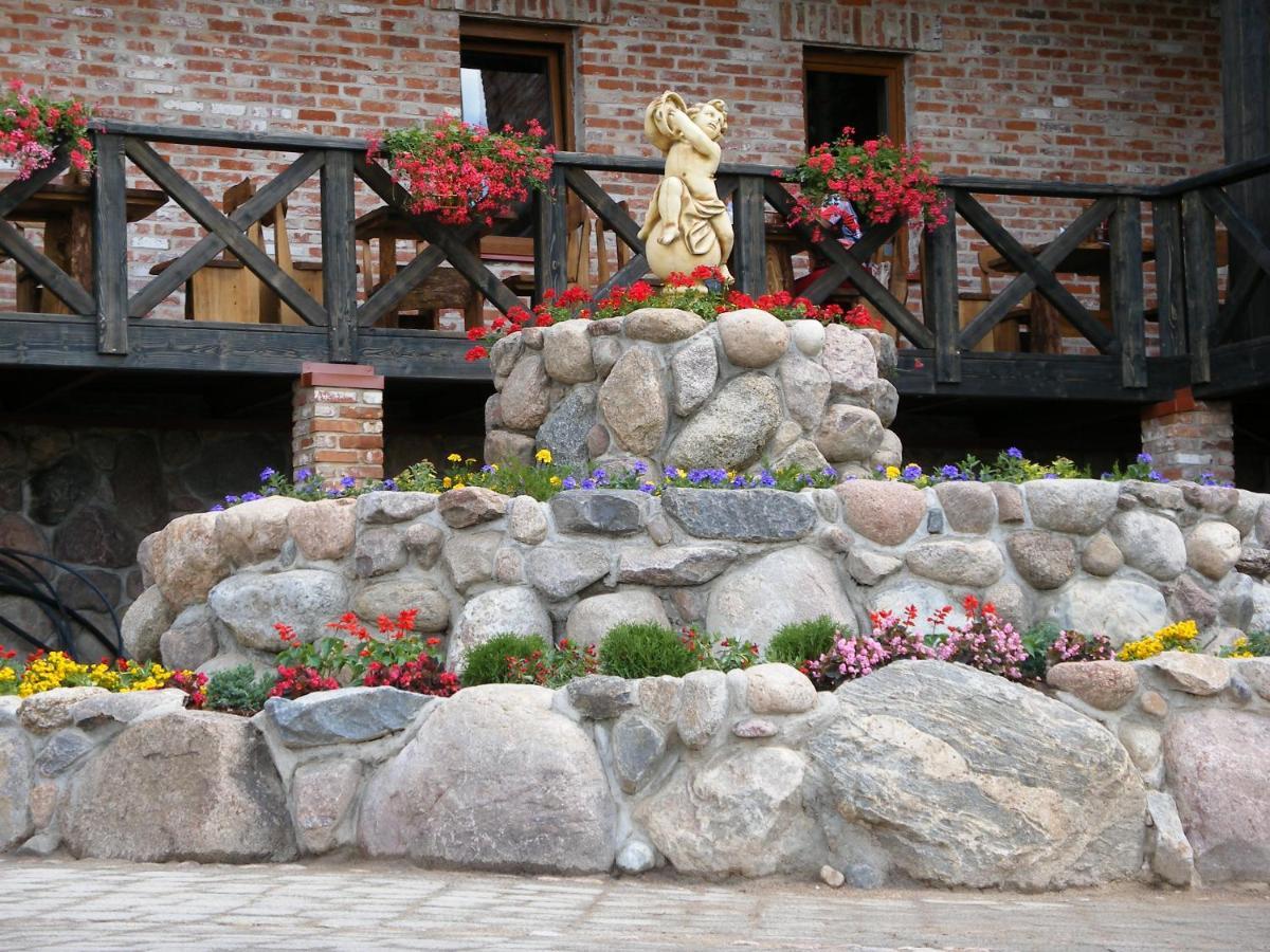 Tvirtove Prie Didziulio Hotel Dėdeliškės Екстериор снимка