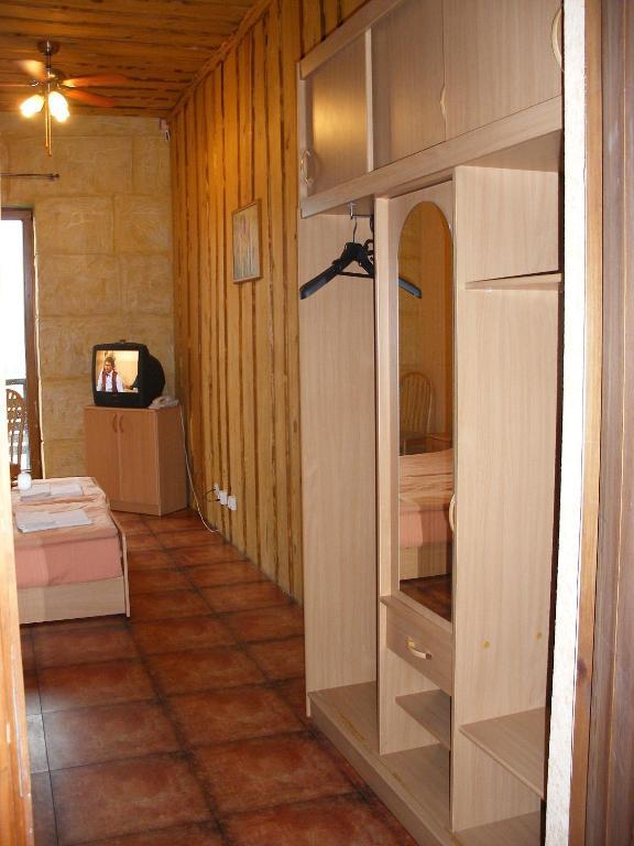 Tvirtove Prie Didziulio Hotel Dėdeliškės Стая снимка
