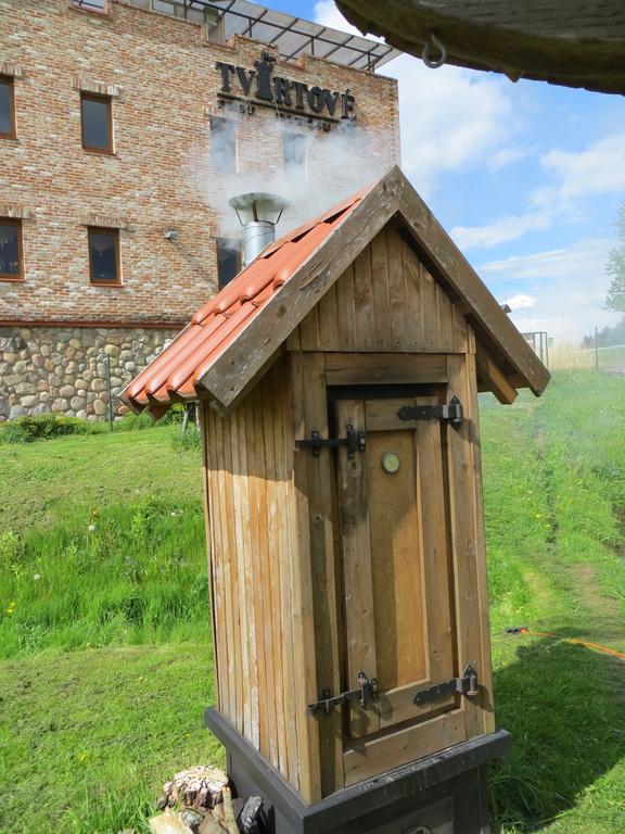 Tvirtove Prie Didziulio Hotel Dėdeliškės Екстериор снимка